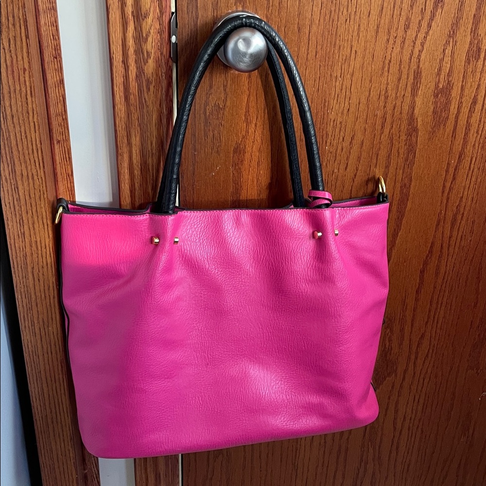 Large Pink Purse - Picture 3 of 13